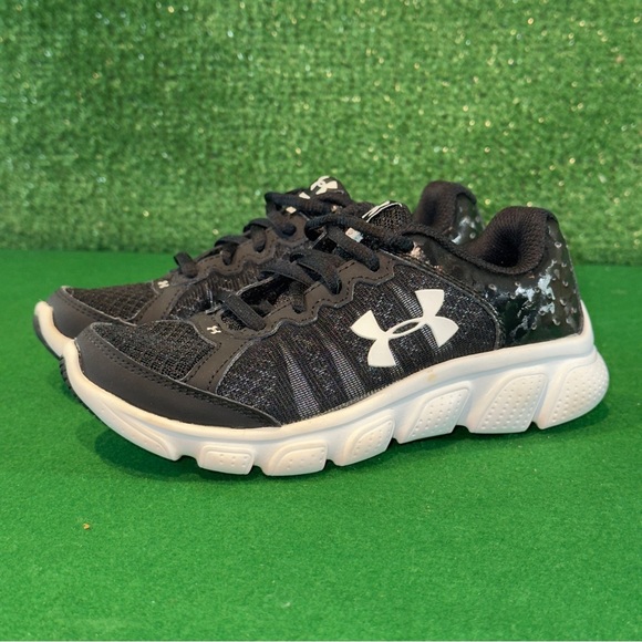 Under Armour Black White Sneakers Preschool Little Kids Size 13C - Picture 3 of 6